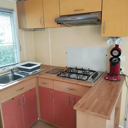 Mobil-home Coin De Paradis En Cote D'opale Sur Terrain Prive Et Sa Caravane Hermelinghen