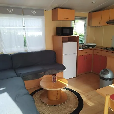 Mobil-home Coin De Paradis En Cote D'opale Sur Terrain Prive Et Sa Caravane *