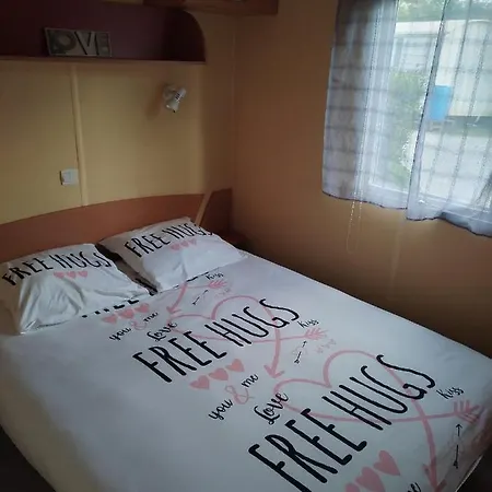 Mobil-home Coin De Paradis En Cote D'opale Sur Terrain Prive Et Sa Caravane * Hermelinghen