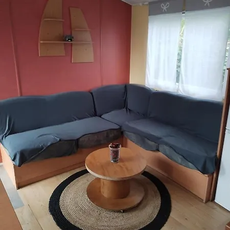 Mobil-home Coin De Paradis En Cote D'opale Sur Terrain Prive Et Sa Caravane
