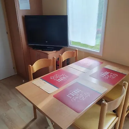 Mobil-home Coin De Paradis En Cote D'opale Sur Terrain Prive Et Sa Caravane