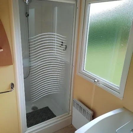 Mobil-home Coin De Paradis En Cote D'opale Sur Terrain Prive Et Sa Caravane Casa de Férias